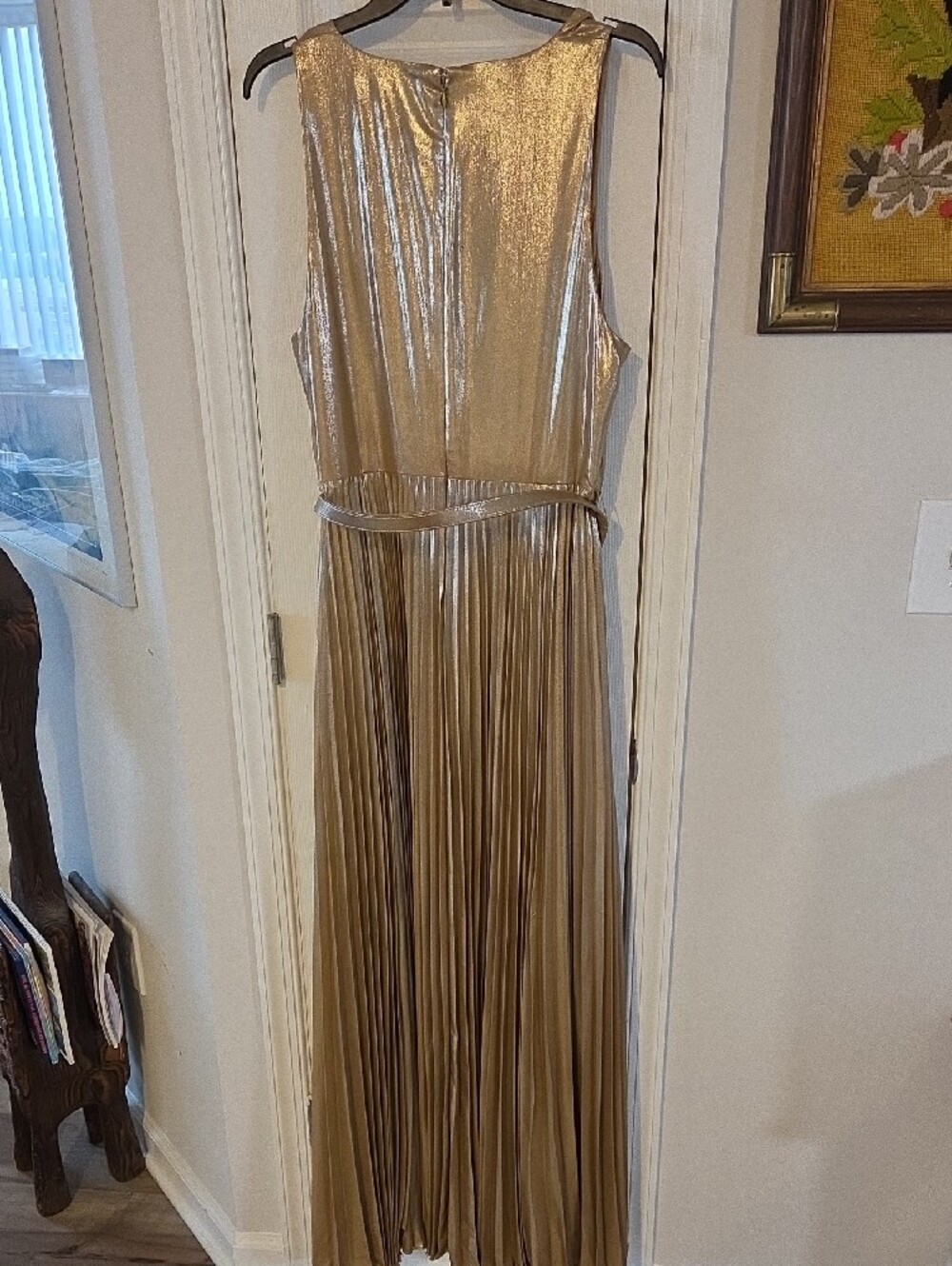 Ralph Lauren Metallic Gold Pleated Maxi Dress - Picture 5 of 8